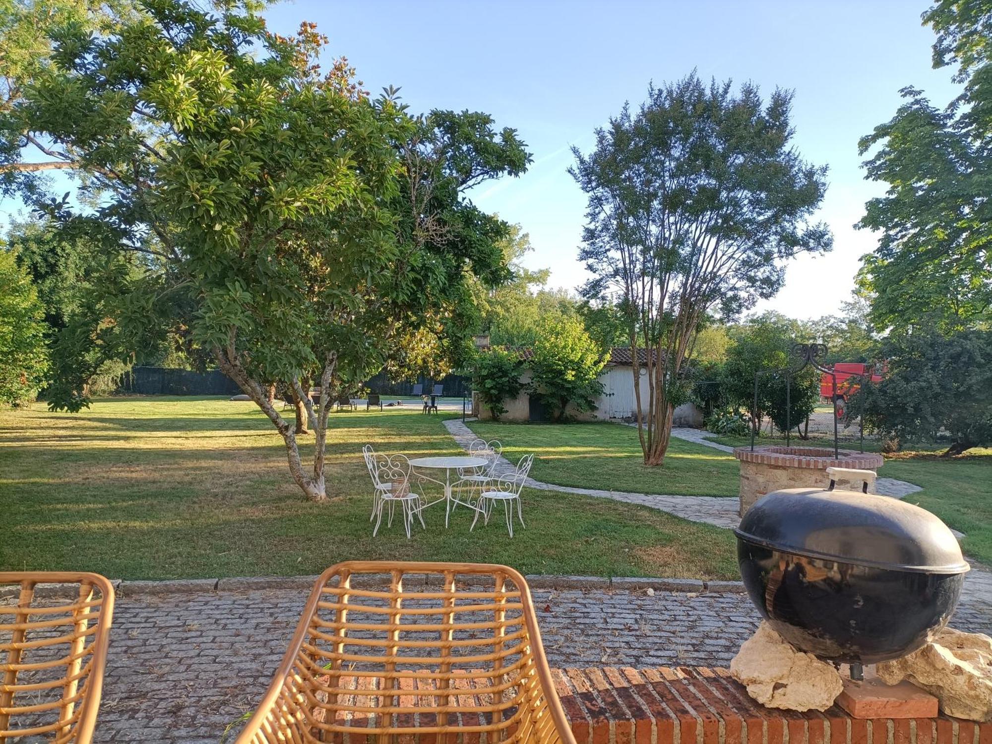Bellevue Appartement Lamagistère Buitenkant foto